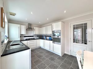 Photo 10- click for photo gallery